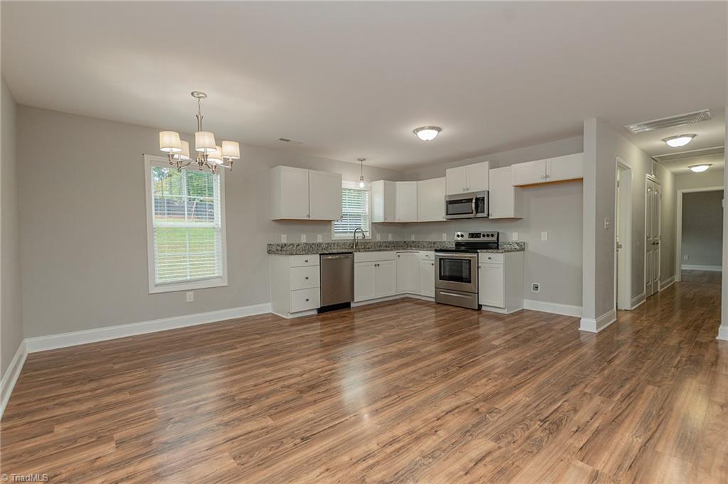 133 Lake Drive 9 Lexington, NC 27292 - Photo 6 of 34