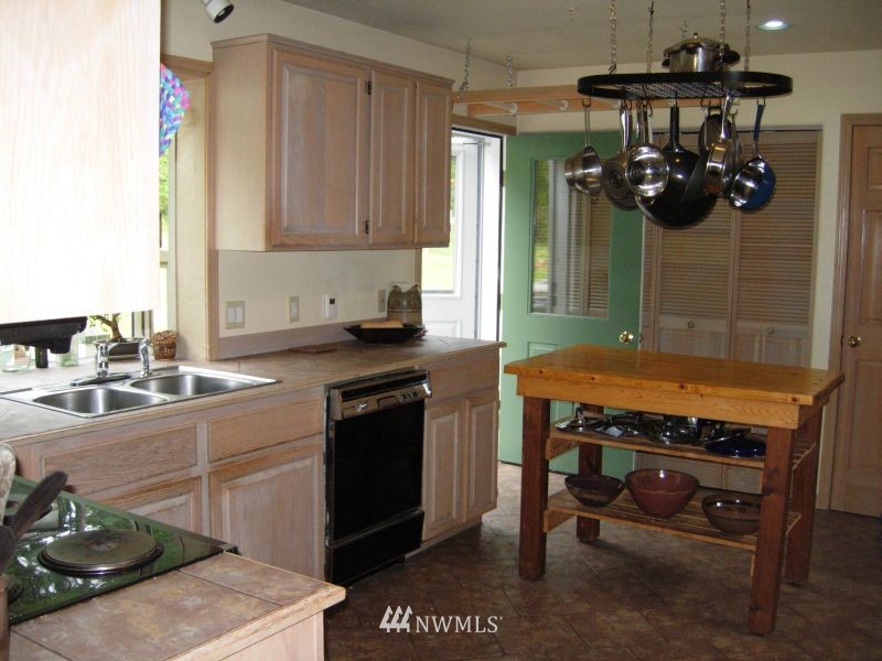 129 Carter Beach Road San Juan Island, WA 98250 - Photo 9 of 19