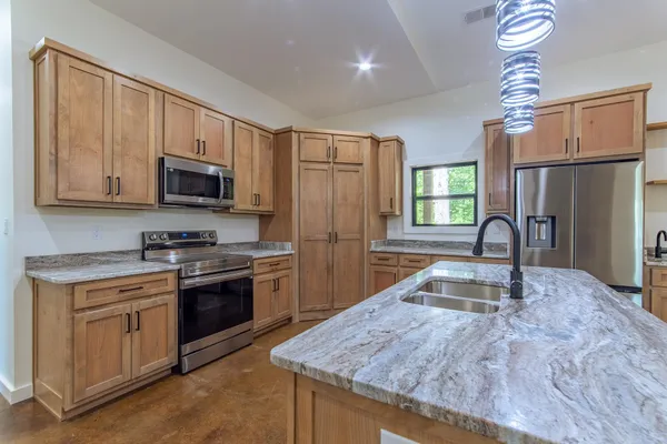 $399,000 | 400 Yellow Creek Lane, Counce, TN 38326