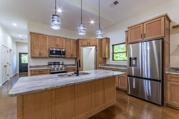 $399,000 | 400 Yellow Creek Lane, Counce, TN 38326