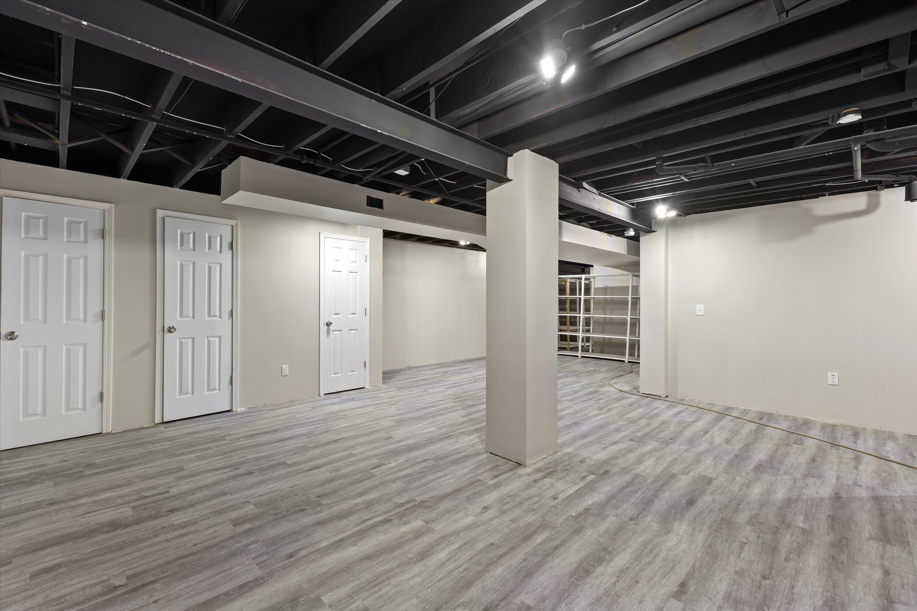 3455 South Russel Road New Berlin, WI 53151 - Photo 31 of 42 So Much Space!