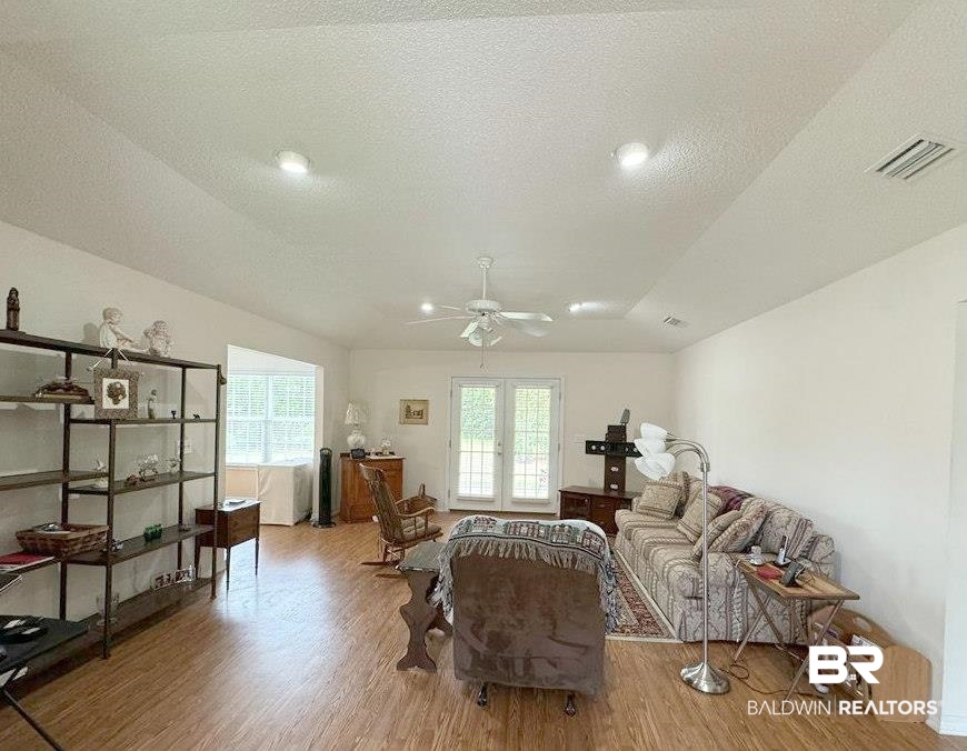 7720 Elizabeth Drive Daphne, AL 36526 - Photo 4 of 26