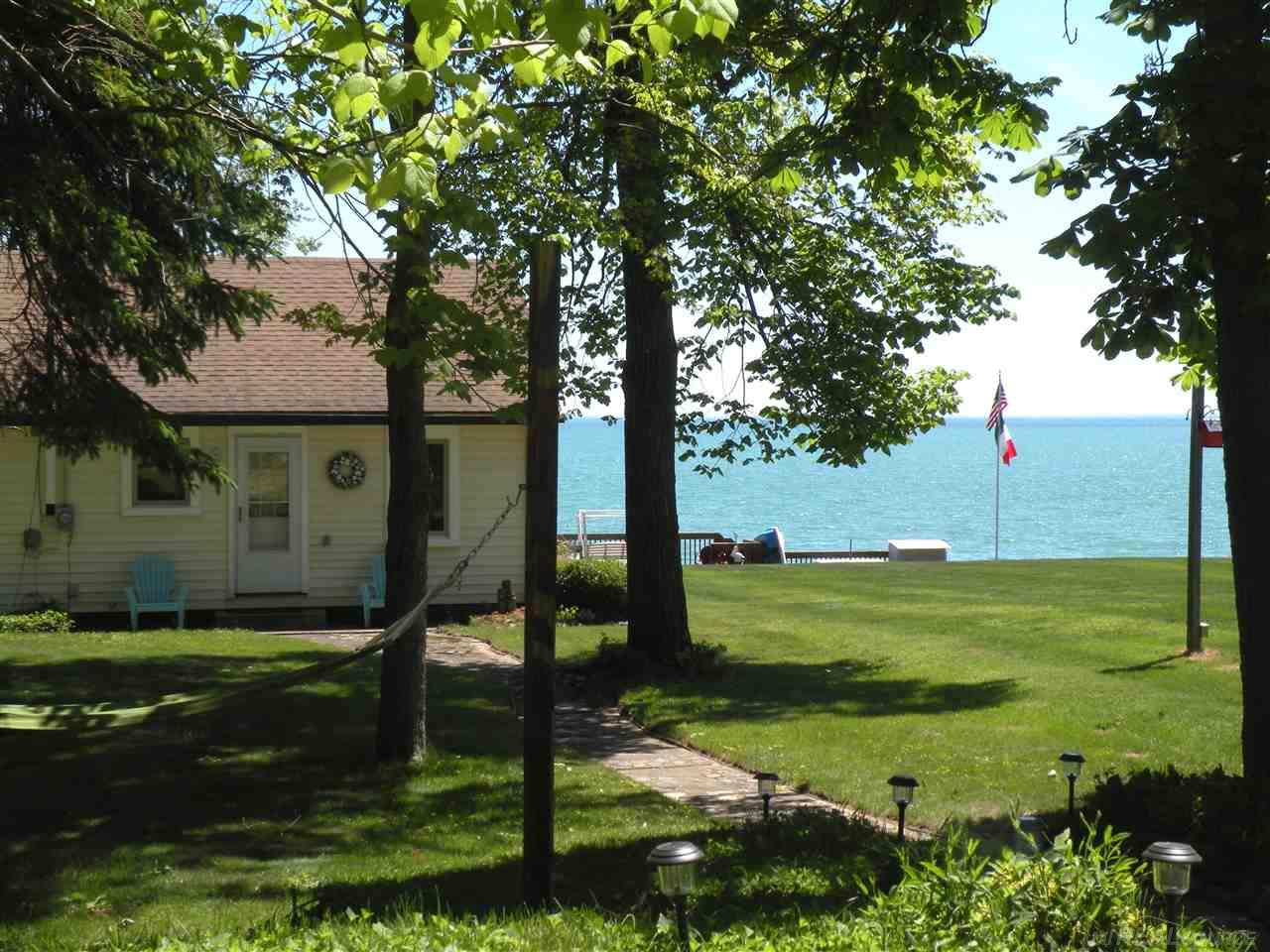 8747 Lakeshore Road Lexington, MI 48450 - Photo 3 of 36 50013279-2.JPG