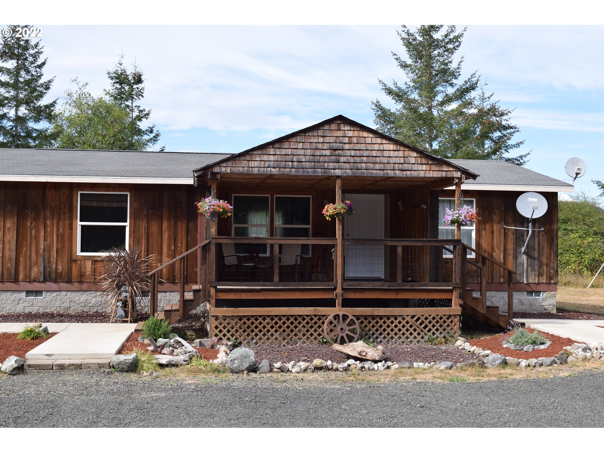 59672 Fairview Road Coquille, OR 97423 - Photo 23 of 32 Covered Porch