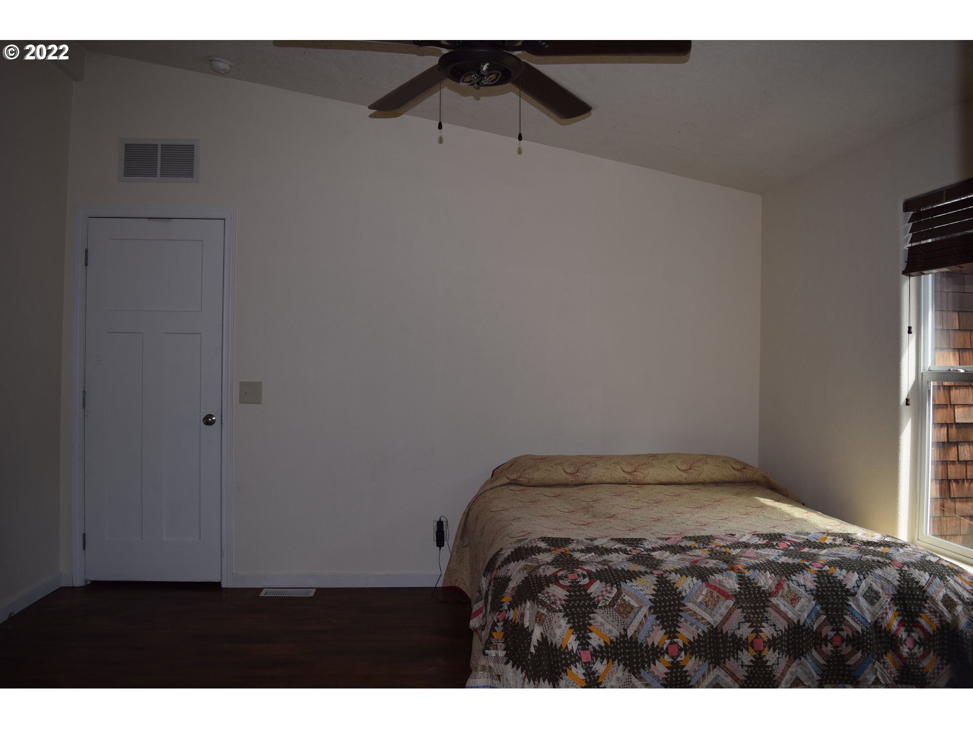 59672 Fairview Road Coquille, OR 97423 - Photo 10 of 32 Primary Bedroom