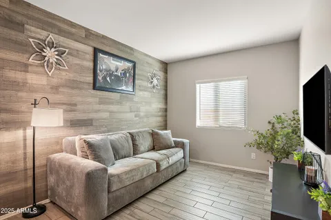 $379,500 | 242 Pacific Drive, Casa Grande, AZ 85122