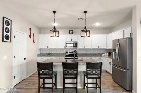 $379,500 | 242 Pacific Drive, Casa Grande, AZ 85122