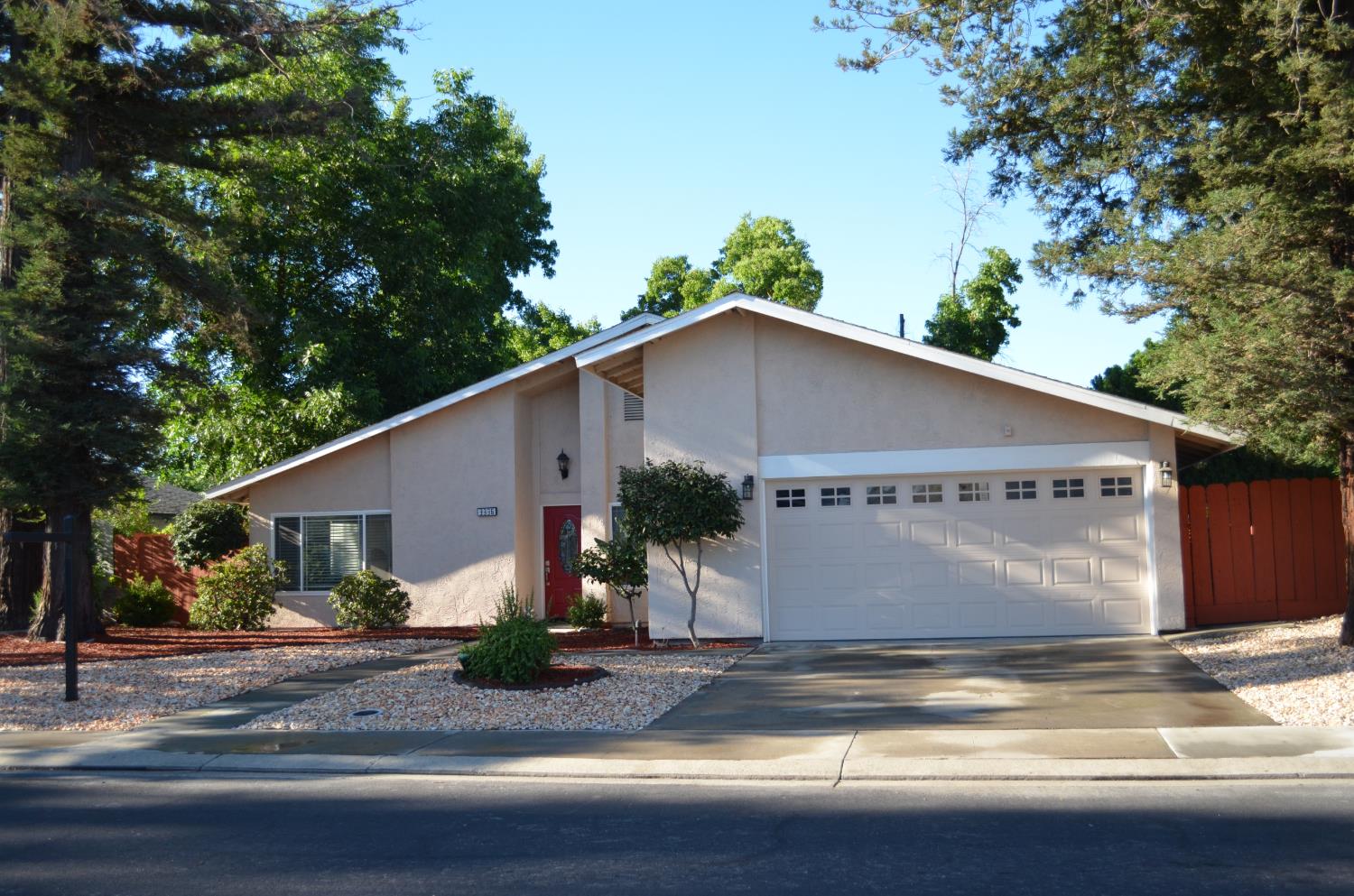 3336 Mesquite Way Modesto, CA 95355 - Photo 4 of 58