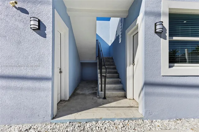 a view of entryway and hall