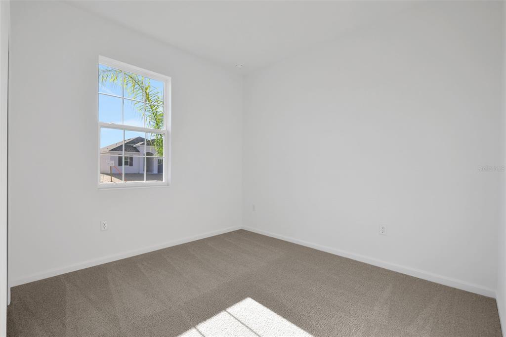 2920 Supermarine Road Tavares, FL 32778 - Photo 13 of 26