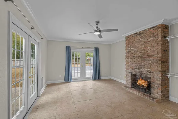 $2,195 | 830 West Moreno Street, Pensacola, FL 32501