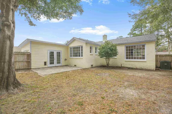 $2,195 | 830 West Moreno Street, Pensacola, FL 32501