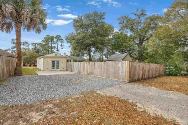 $2,195 | 830 West Moreno Street, Pensacola, FL 32501