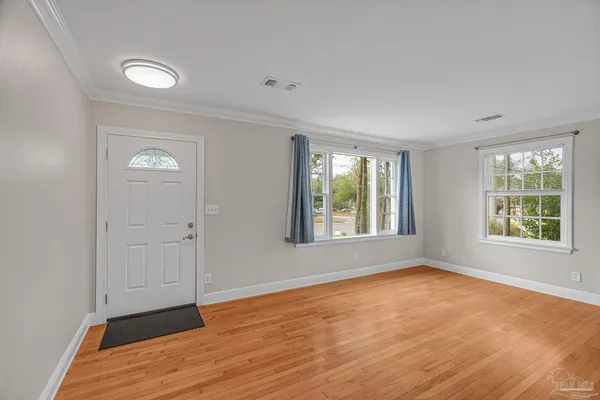 $2,195 | 830 West Moreno Street, Pensacola, FL 32501