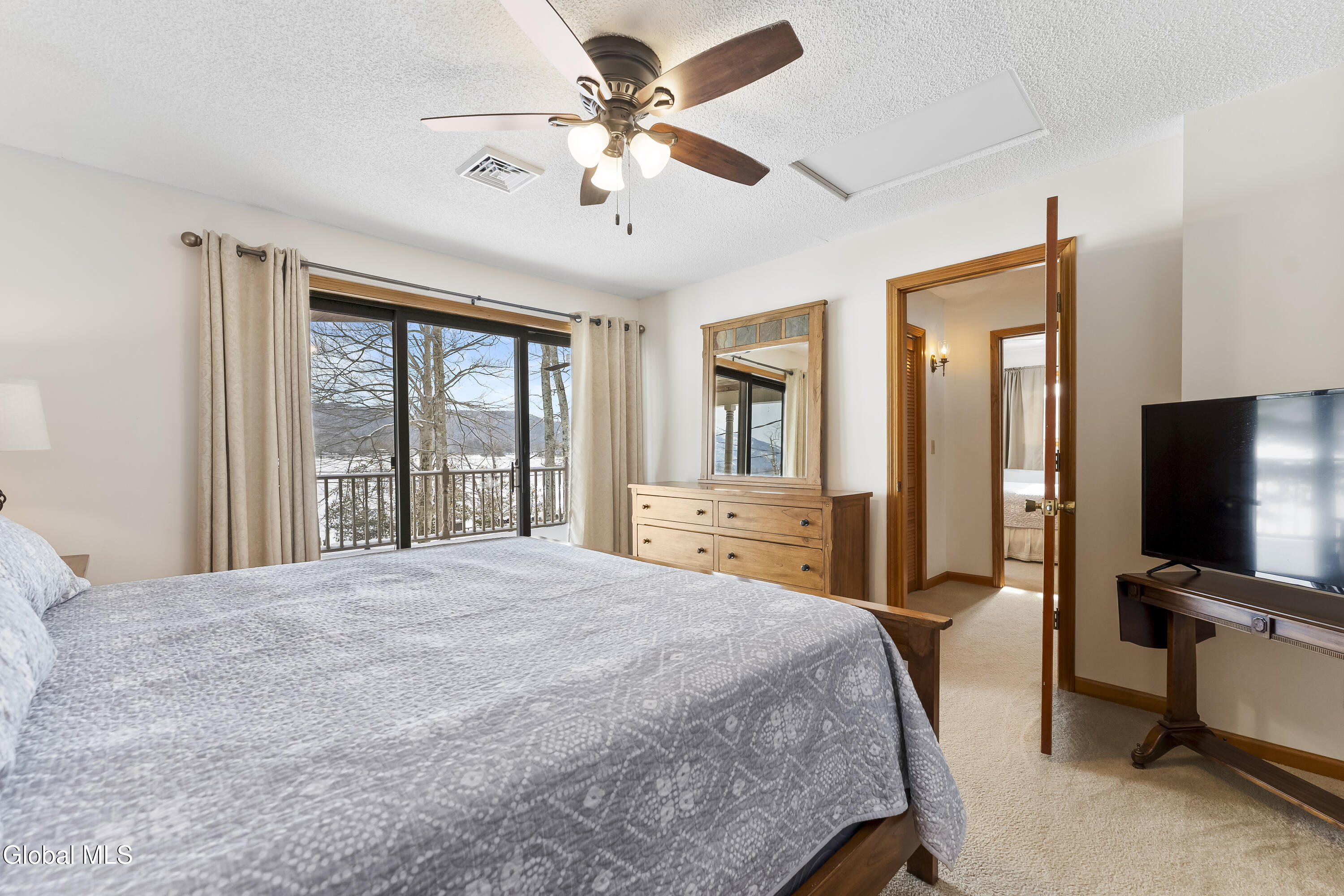 133 Assembly Point Road Queensbury, NY 12845 - Photo 20 of 40 DOD08973