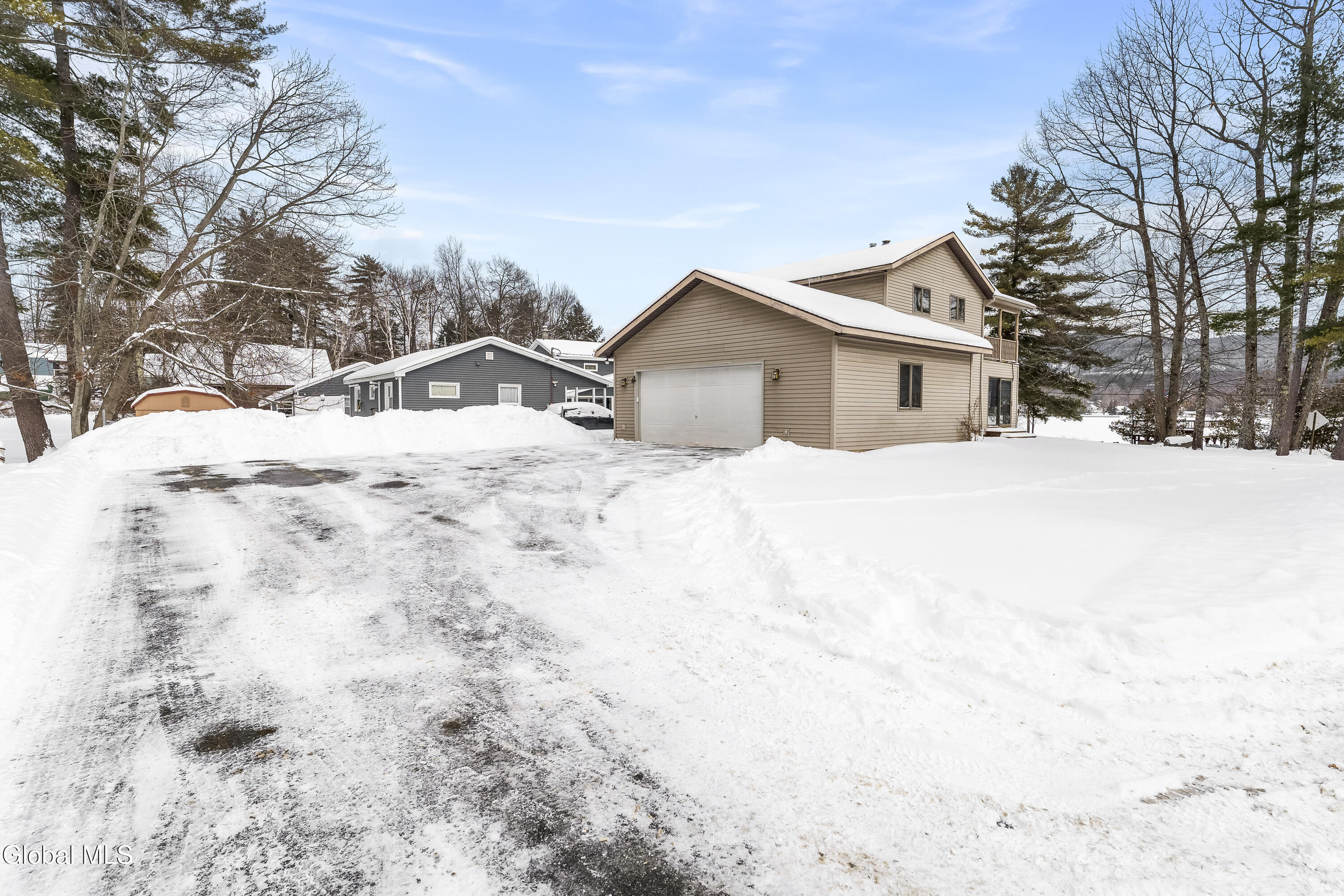 133 Assembly Point Road Queensbury, NY 12845 - Photo 31 of 40 DOD09054