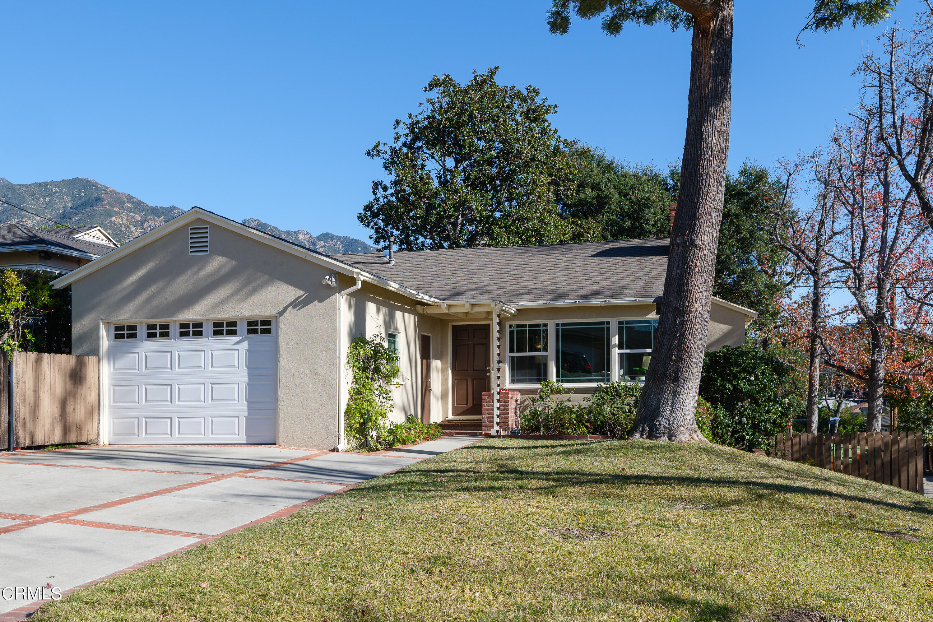 4344 El Prieto Road Altadena, CA 91001 - Photo 2 of 31 front view of a house with a yard
