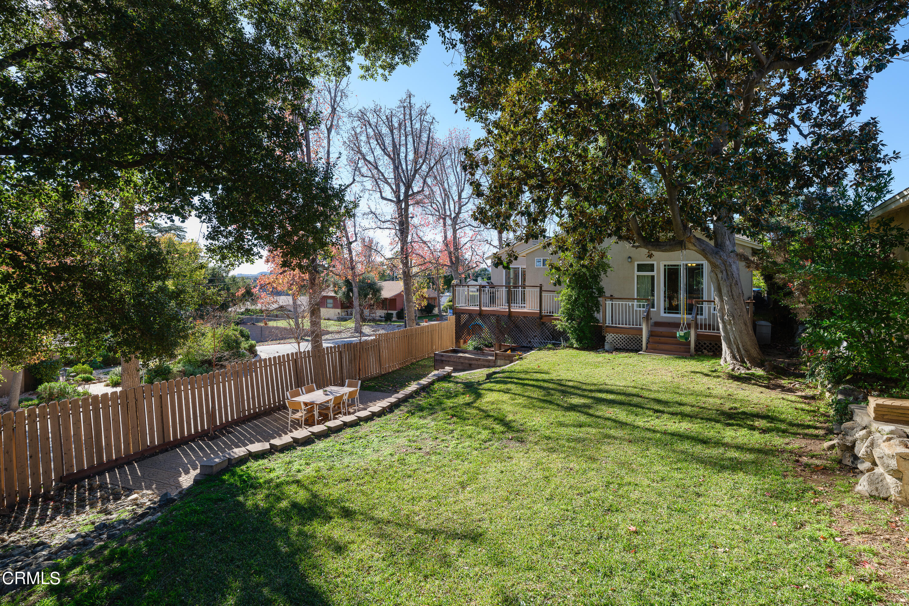 4344 El Prieto Road Altadena, CA 91001 - Photo 24 of 31 a backyard of a house with trees