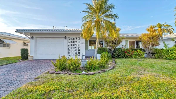 $1,995 | 4157 96th Terrace North, Pinellas Park, FL 33782