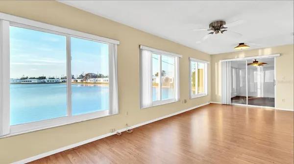 $1,995 | 4157 96th Terrace North, Pinellas Park, FL 33782