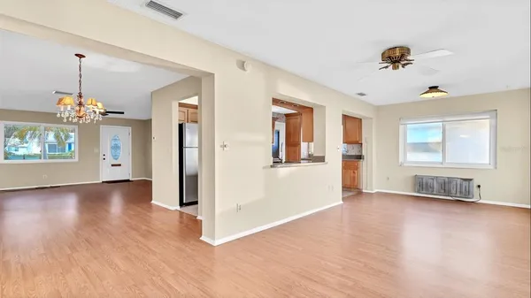 $1,995 | 4157 96th Terrace North, Pinellas Park, FL 33782