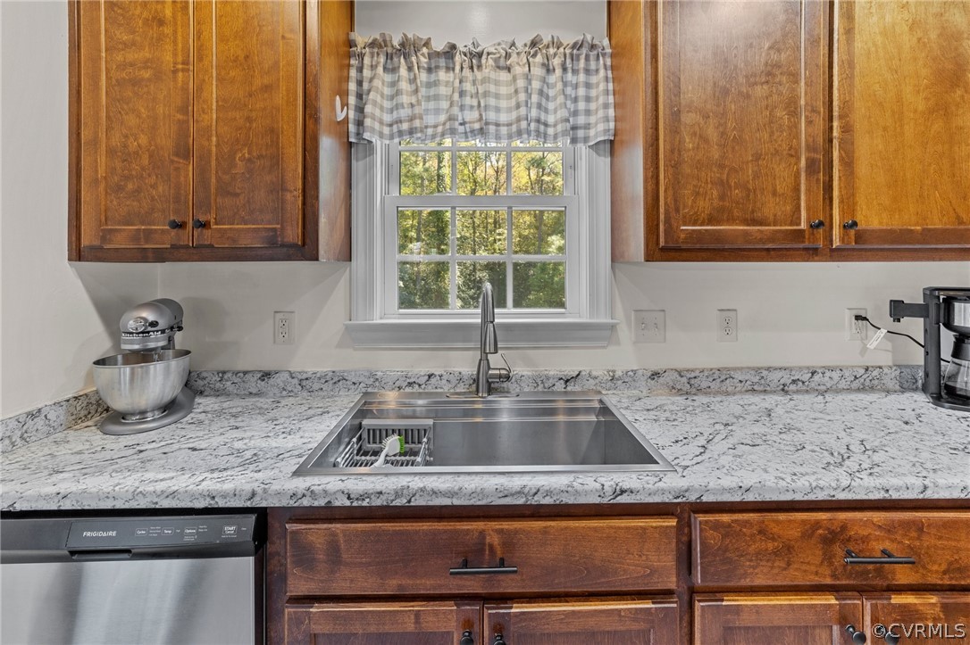 15225 Loving Union Road Disputanta, VA 23842 - Photo 18 of 42 Gallery Image 18