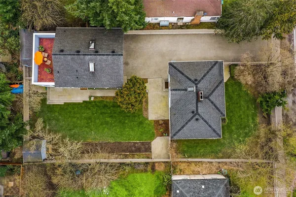 $2,000,000 | 10131 3rd Avenue Northwest, Seattle, WA 98177