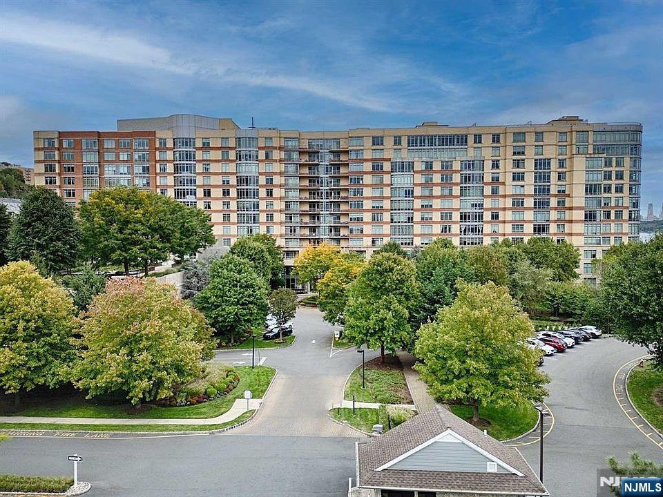 8100 River Road, Unit 602 North Bergen, NJ 07047 - Photo 2 of 23