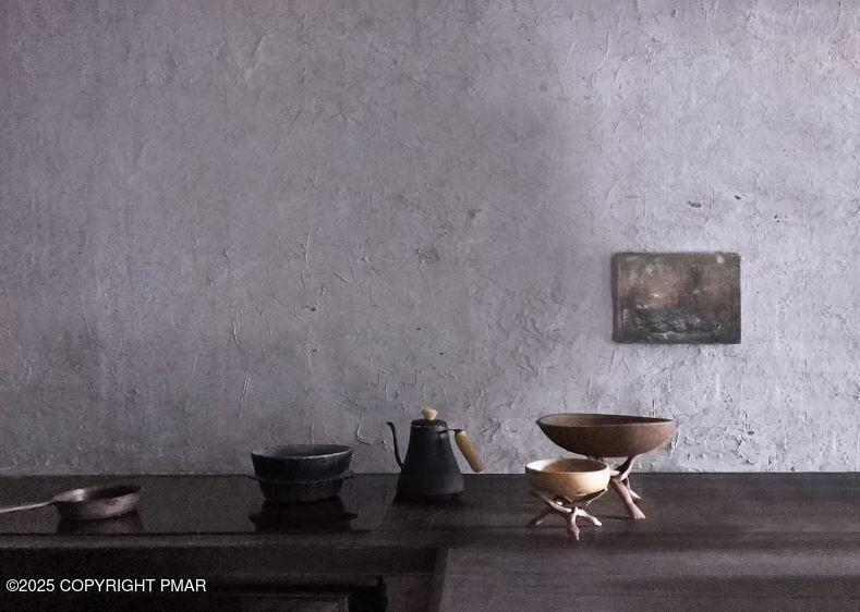 169 Saunders Drive Bushkill, PA 18324 - Photo 12 of 100 a view of table and chair