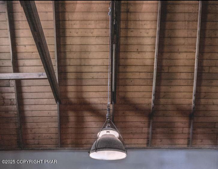 169 Saunders Drive Bushkill, PA 18324 - Photo 21 of 100 4 (6)