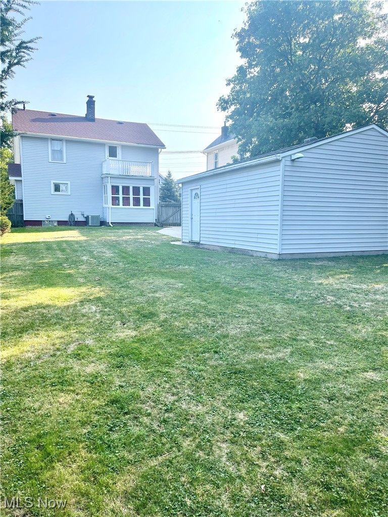 1922 Spring Road Cleveland, OH 44109 - Photo 6 of 26