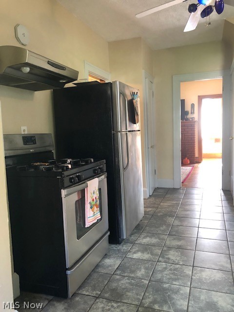 1122 Monument Road Northwest Canton, OH 44703 - Photo 9 of 24