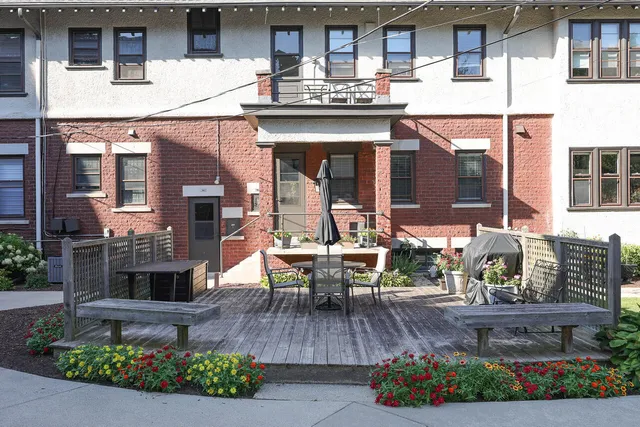 $239,900 | 2715 East Park Place, Unit A, Milwaukee, WI 53211