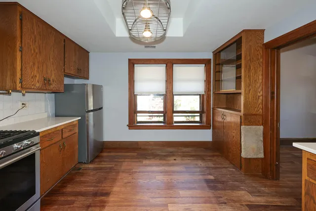 $239,900 | 2715 East Park Place, Unit A, Milwaukee, WI 53211