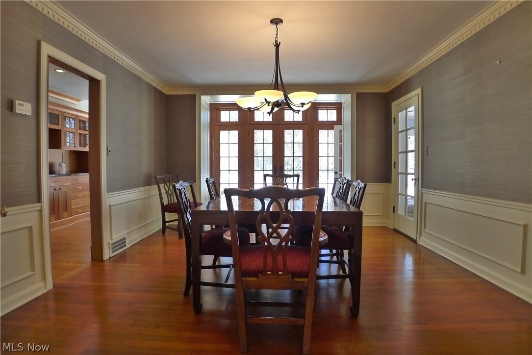 2979 Broxton Road Cleveland, OH 44120 - Photo 14 of 27