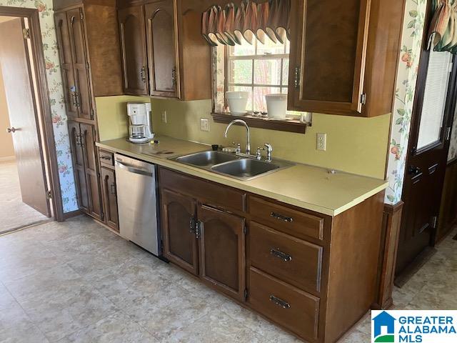 1429 Virginia Road Bessemer, AL 35023 - Photo 4 of 29 Gallery Image 4