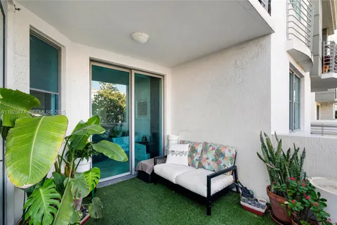 $629,000 | 110 Washington Avenue, Unit 2309, Miami Beach, FL 33139