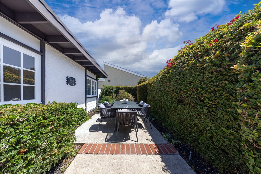 19421 Sierra Lago Road Irvine, CA 92603 - Photo 9 of 55