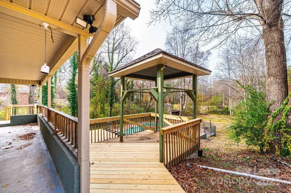 $2,750 | 1060 26th Avenue Northeast, Hickory, NC 28601