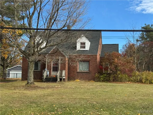 $299,000 | 6467 Chestnut Ridge Road, Orchard Park, NY 14127