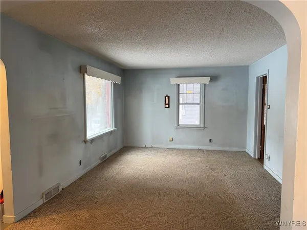 $299,000 | 6467 Chestnut Ridge Road, Orchard Park, NY 14127