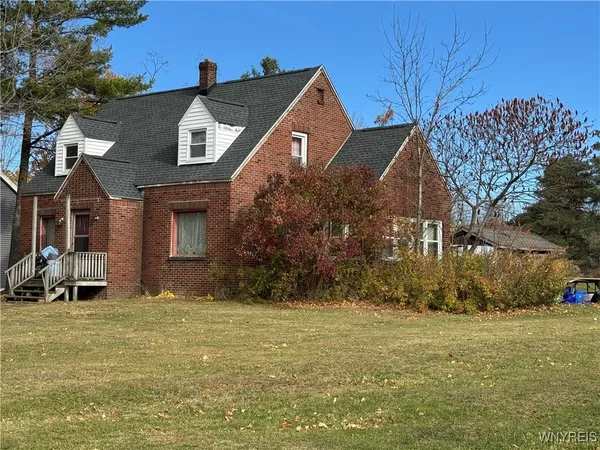 $299,000 | 6467 Chestnut Ridge Road, Orchard Park, NY 14127