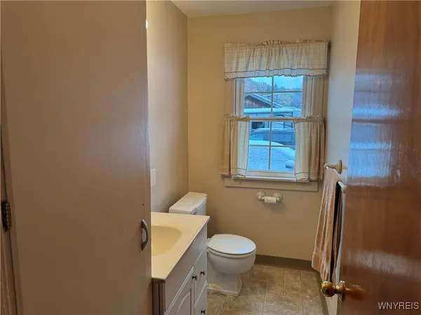 $299,000 | 6467 Chestnut Ridge Road, Orchard Park, NY 14127