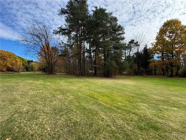 $299,000 | 6467 Chestnut Ridge Road, Orchard Park, NY 14127