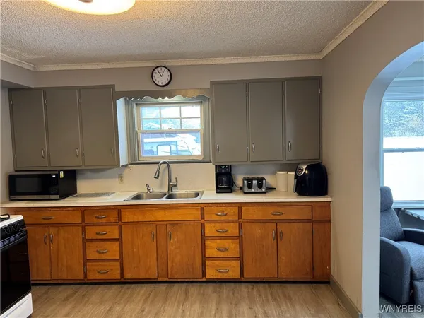 $299,000 | 6467 Chestnut Ridge Road, Orchard Park, NY 14127