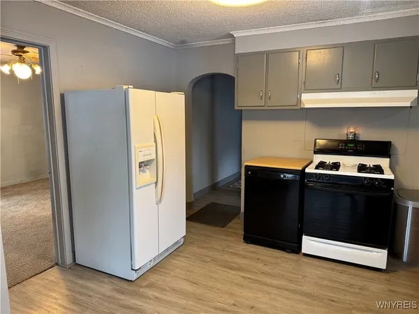 $299,000 | 6467 Chestnut Ridge Road, Orchard Park, NY 14127