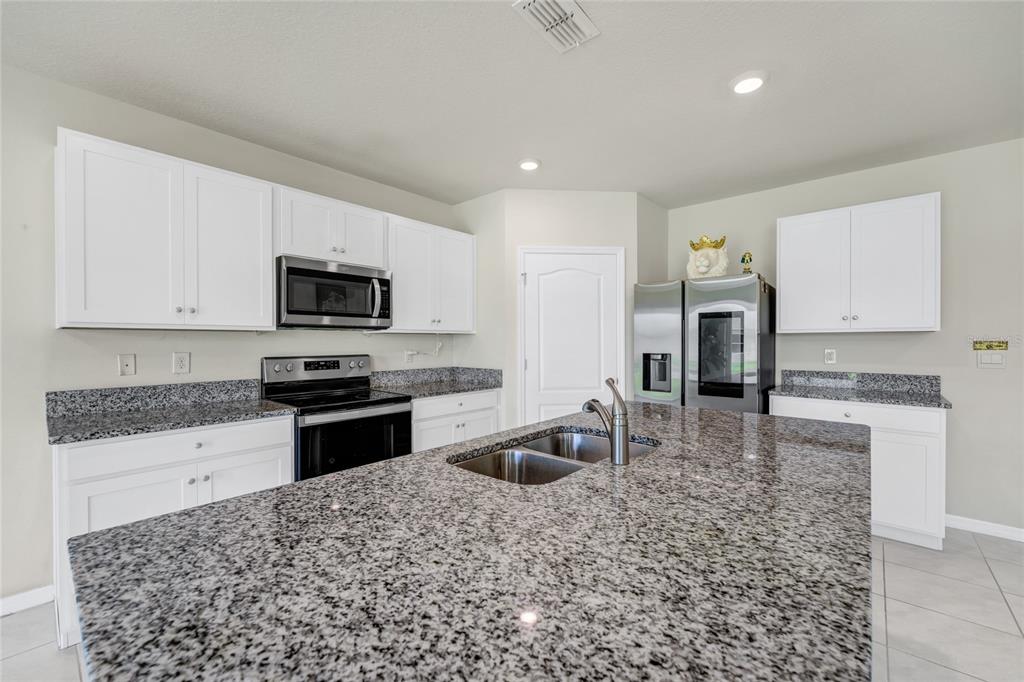 529 Talisi Loop St. Cloud, FL 34771 - Photo 7 of 48