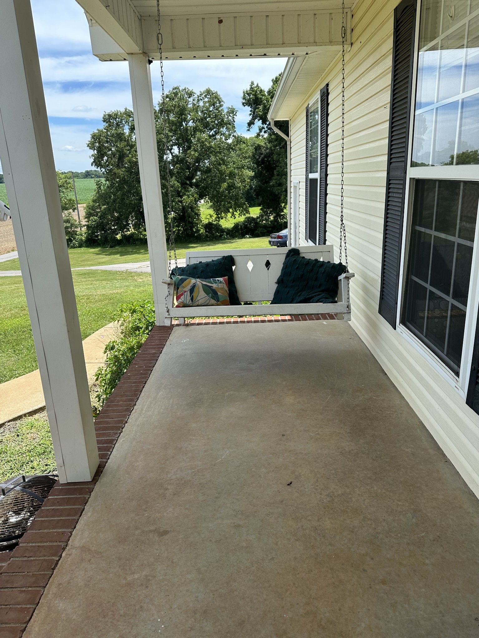 1318 Dugout Road Summertown, TN 38483 - Photo 14 of 41 Gallery Image 14