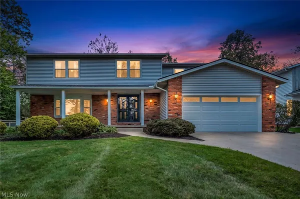 $485,000 | 37472 Hunters Ridge, Solon, OH 44139
