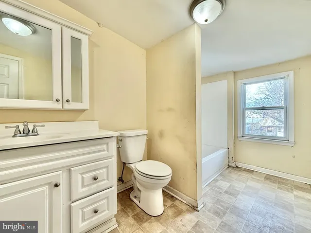 $69,900 | 187 7th Street, Salem, NJ 08079